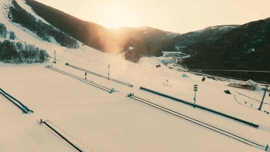 高山滑雪雪道造雪滑雪