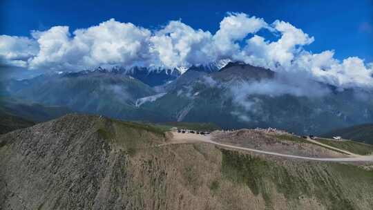 川西贡嘎雪山子梅垭口航拍视频素材模板下载