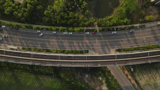 西安中国西部科技创新港地铁行驶