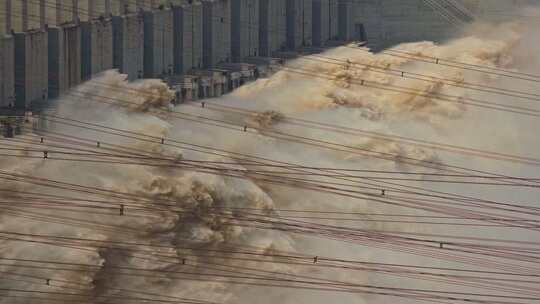 三峡大坝泄洪场景实拍升格视频视频素材模板下载