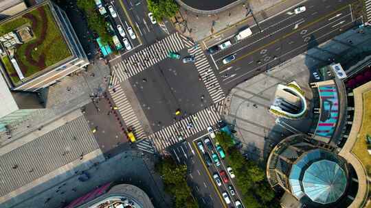 杭州西湖龙翔桥十字路口车流人流视频素材