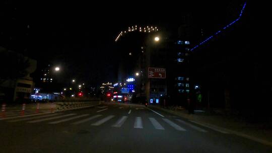 上海封城中夜景街道建筑