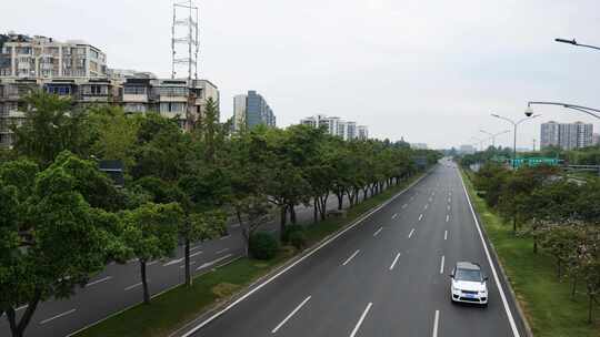 疫情下的成都2-空荡荡的道路