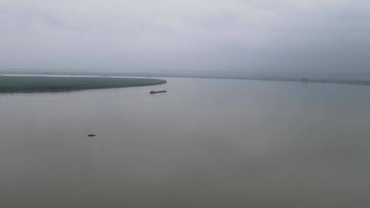 航拍长江湖南岳阳段风景