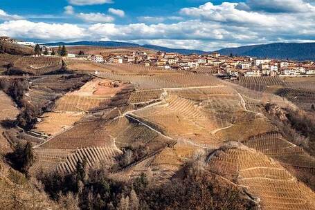 国会山壮阔 雄伟 铜管 雄浑 征程 纪 国会山壮阔 雄伟 铜管 雄浑 征程 纪