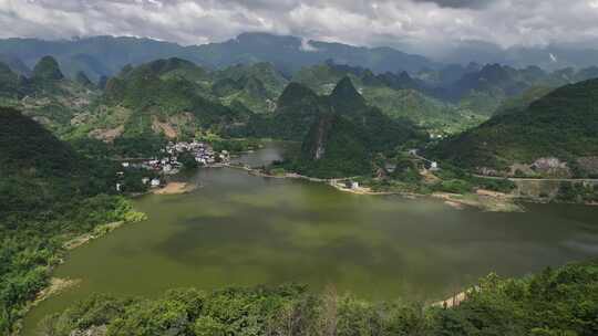 广西阳朔县新坪镇西塘自然风景区航拍湖泊