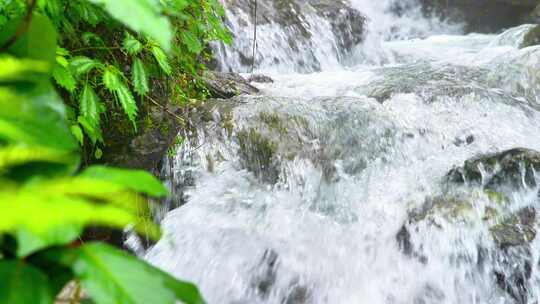 山泉泉水溪流升格慢镜头