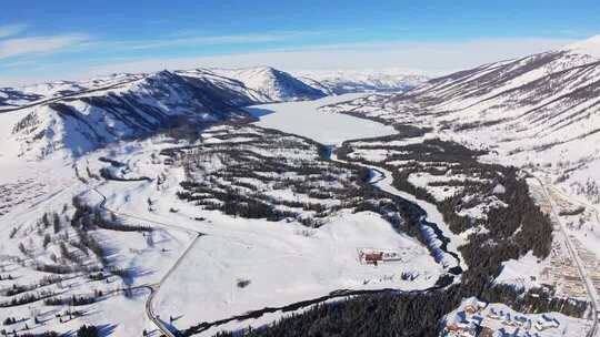 新疆阿勒泰地区喀纳斯景区雪景航拍