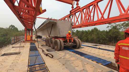 高速公路桥梁预制梁架设施工