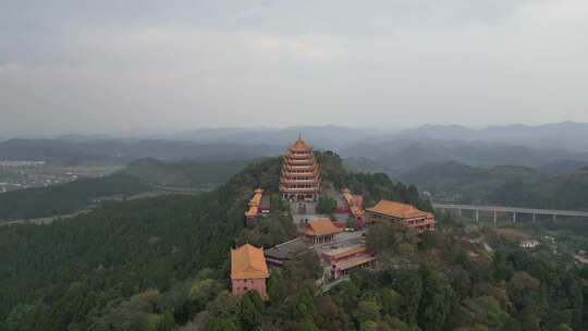 航拍四川遂宁灵泉寺风景区