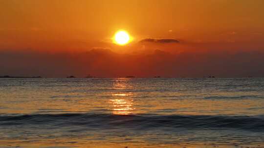 海滩沙滩日出唯美日出