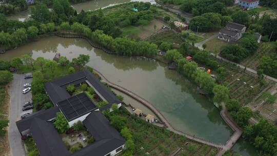 航拍湖水乡村农业振兴