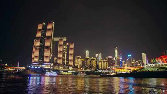 重庆两江游轮船夜景观光