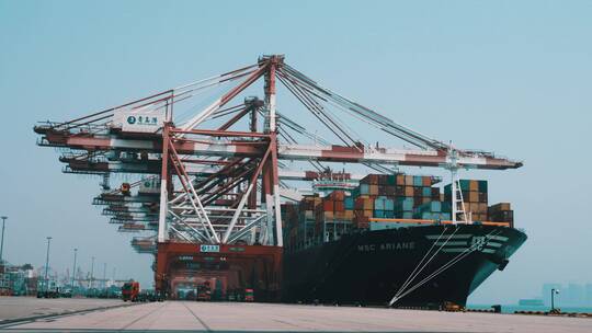 青岛港港口码头视频素材模板下载