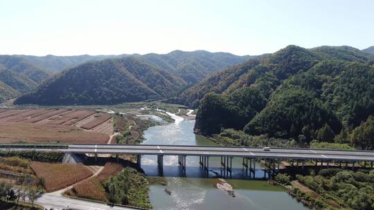 航拍东北辽宁东部山区浑河两岸