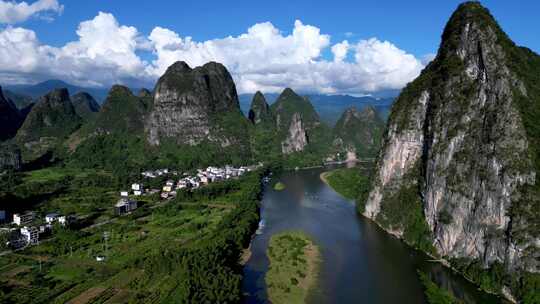 桂林山水黄布倒影风光