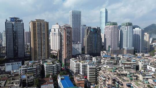 贵阳城市高空俯瞰，高楼大厦林立的城市景观