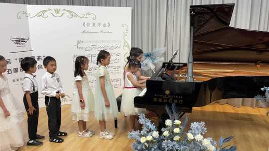 小小钢琴家，大大世界舞台，儿童钢琴音乐会