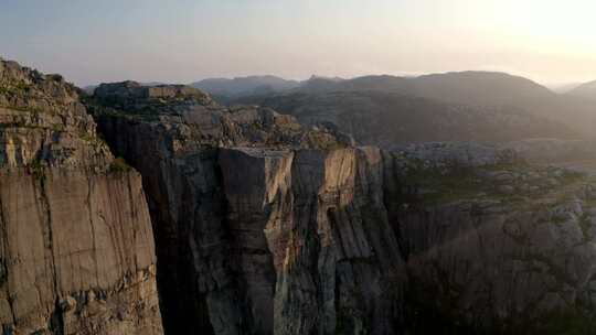 岩石地层，悬崖，挪威，无人机