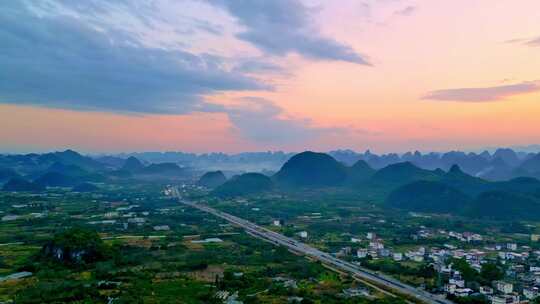 航拍桂林葡萄喀斯特风景