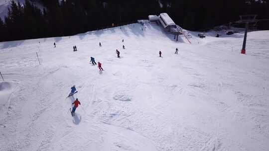 航拍滑雪场视频素材模板下载