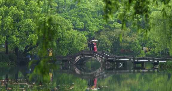 春天杭州西湖园林桥洞