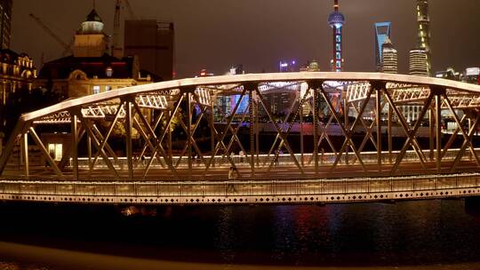 航拍上海东方明珠外白渡桥夜景灯光城市