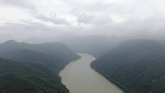 航拍建德七里扬帆景区富春江