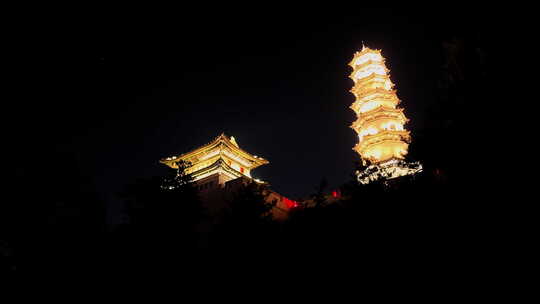 山西大同古城雁塔夜景古城墙仰拍