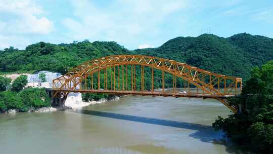 墨西哥恰帕斯的乌萨辛塔河和桥梁。视频素材模板下载