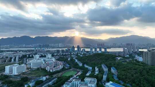 航拍福建福州仓山区高空云雾风光