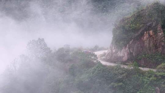 航拍清远笔架山山脉云雾缭绕