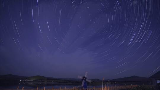 中国内蒙古乌兰布统红松湖景区星空延时摄影视频素材模板下载