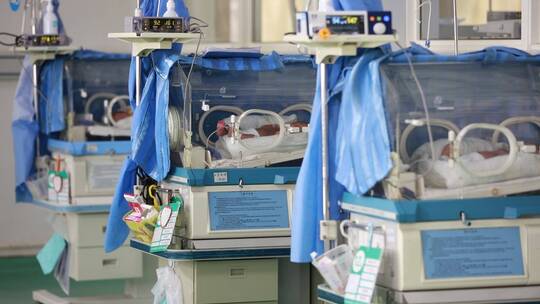 医院NICU新生儿重症监护室2视频素材模板下载