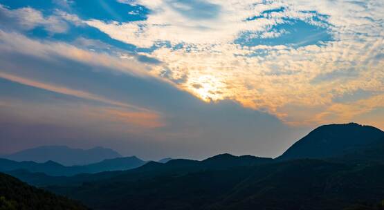 4k风光风景群山夕阳晚霞云景变化实拍视频