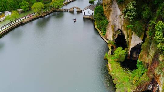 绍兴东湖风光