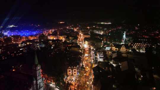 波兰扎科帕内市的空中夜景视频素材模板下载