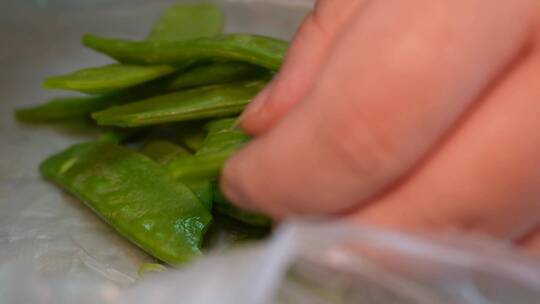 【镜头合集】处理清洗荷兰豆蔬菜维生素
