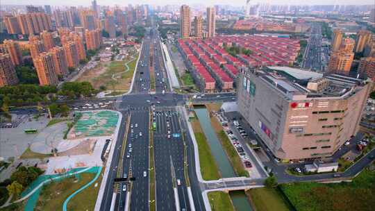 杭州钱塘新区下沙路傍晚城市车流延时视频素材模板下载