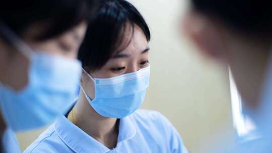 眼科医生工作场景 测视力 眼科医院