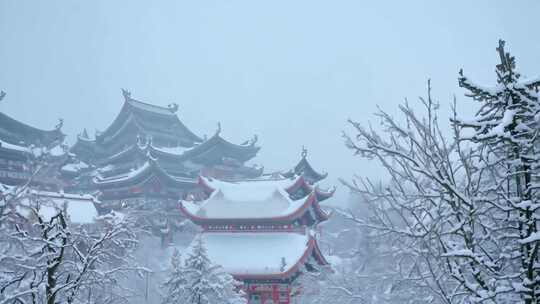 雪中的中式古建筑群