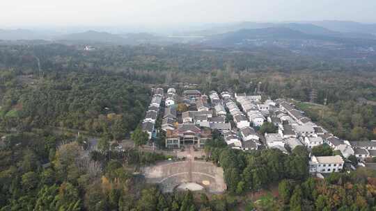 四川德阳罗江区附近山林秋色