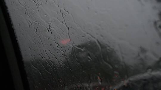 下雨天的车窗视频素材模板下载