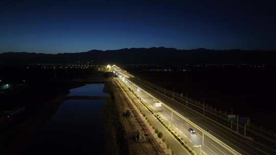 银川沈阳路快速路夜景车流航拍04视频素材模板下载