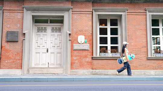 年轻美女都市街头滑板合集