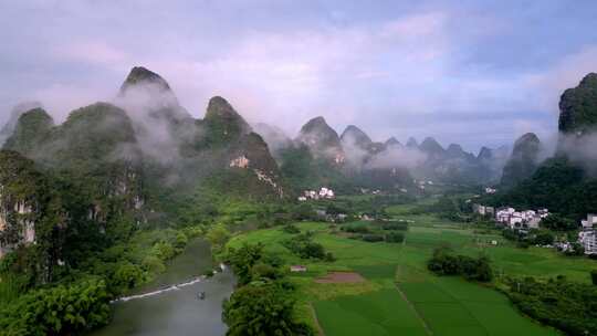 航拍桂林阳朔漓江遇龙河景区自然山水风光