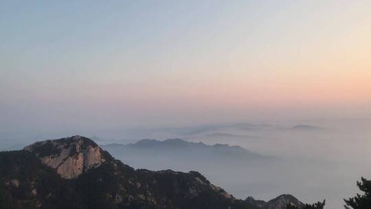 泰山山顶日出景观