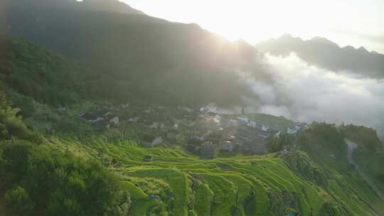 屏南白凌村 烟雾缭绕 青山环抱 航拍