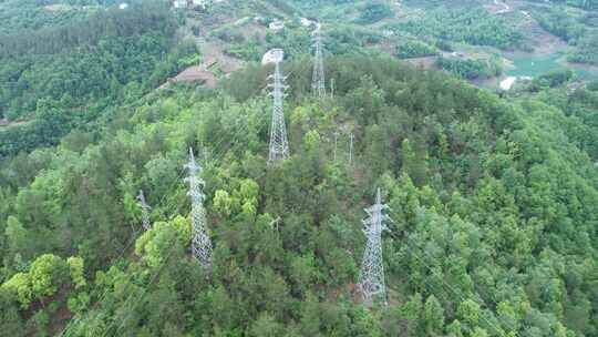 4K山区电力输送航拍视频