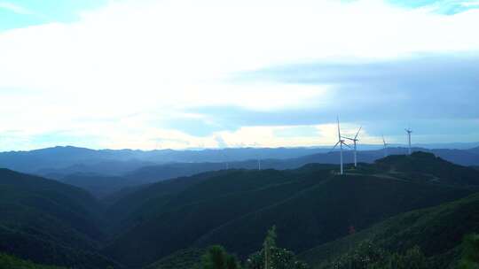 大风车风力发电地面远景3个镜头4K